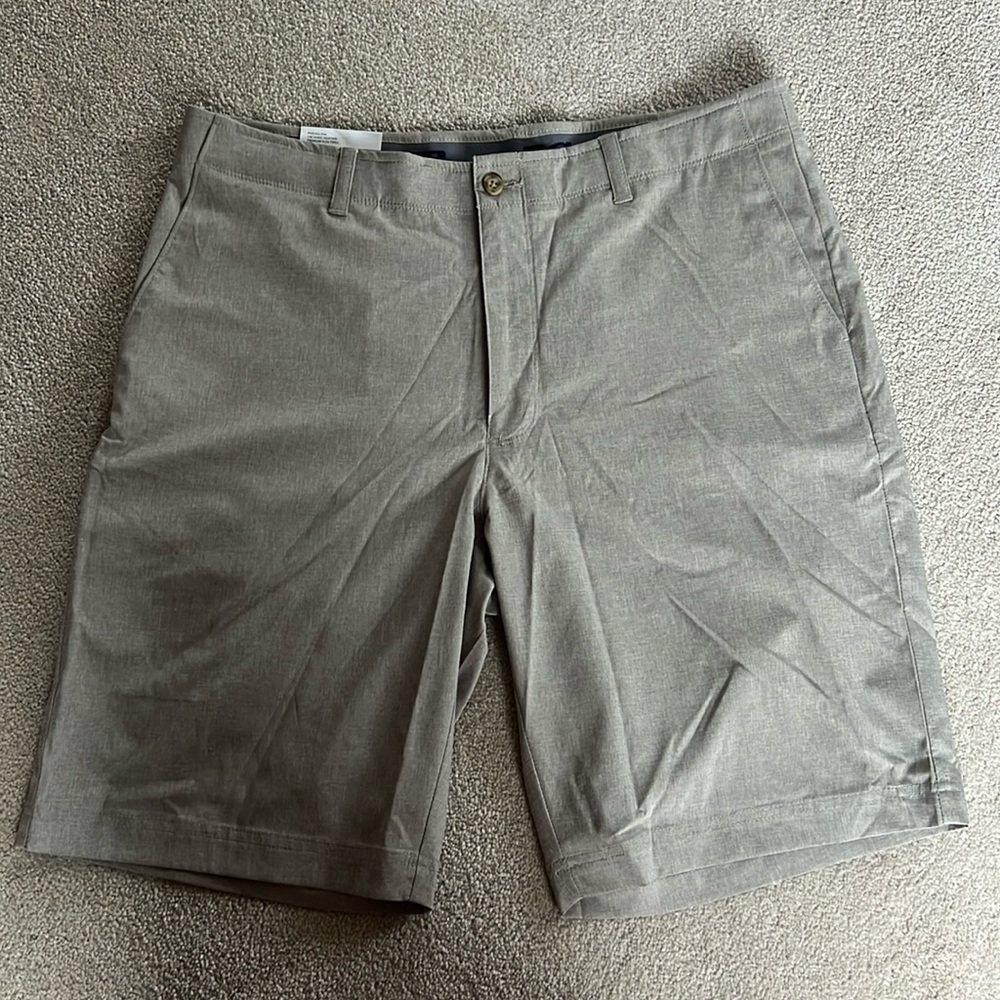 NWT men’s pga tour shorts